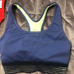 NIKE SPORTS BRA